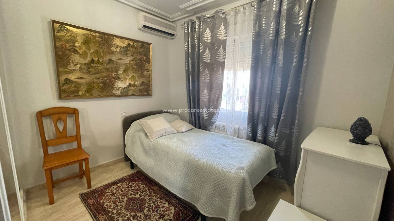 Revente - Villa - Guardamar del Segura - Alicante