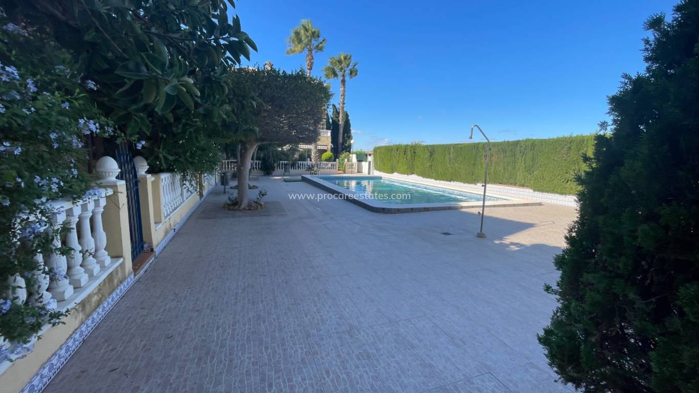 Revente - Villa - Guardamar del Segura - Alicante