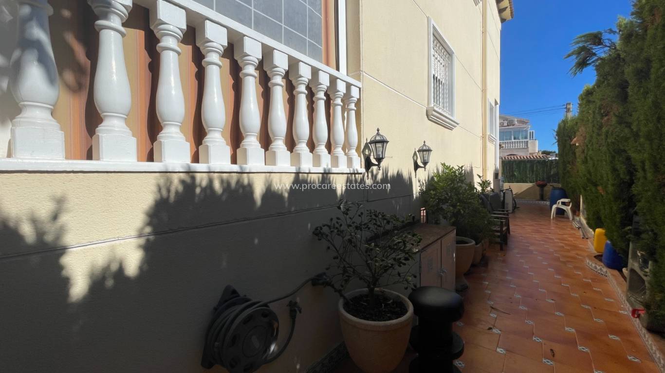 Revente - Villa - Guardamar del Segura - Alicante