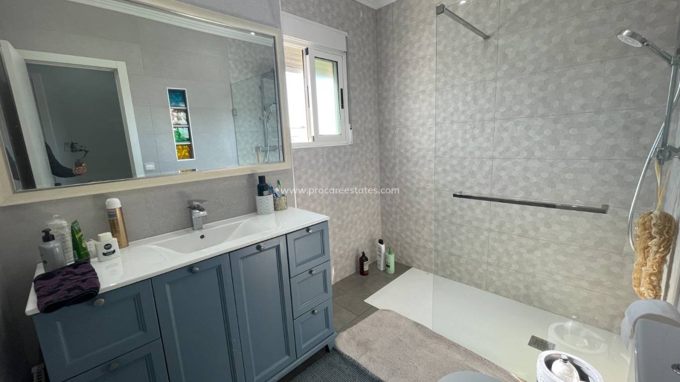 Revente - Villa - Guardamar del Segura - Alicante