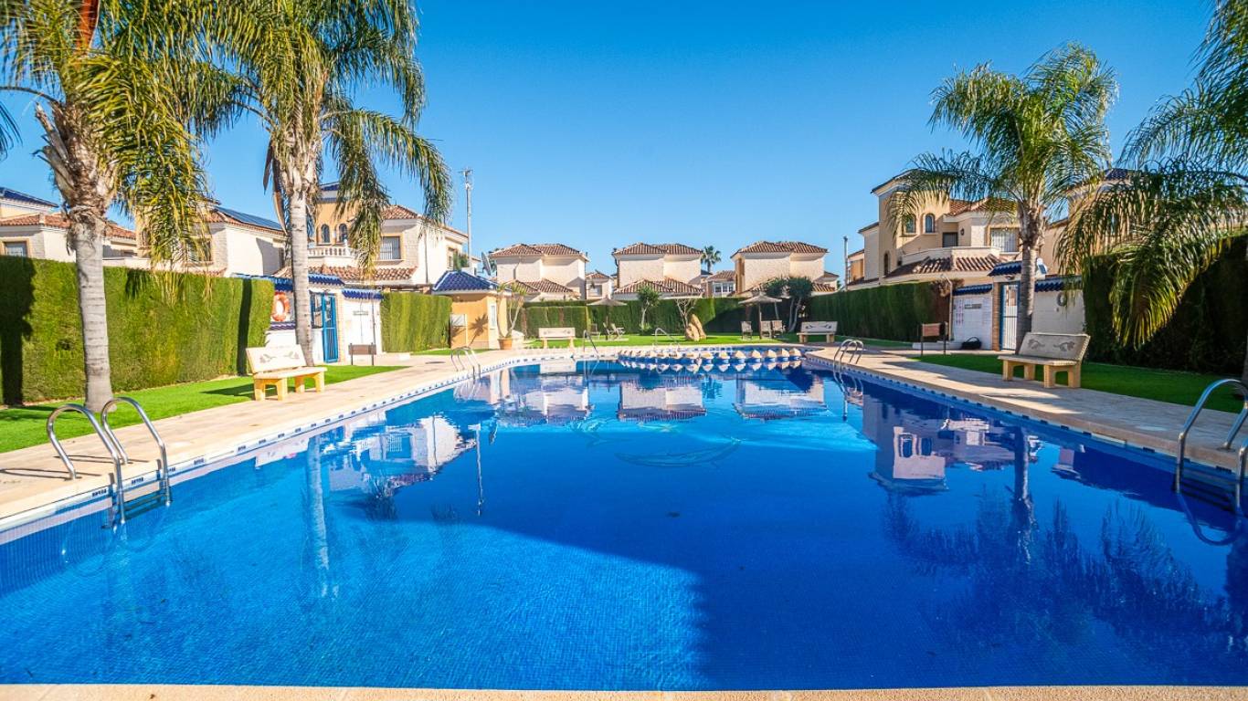 Revente - Villa - Guardamar del Segura - EL RASO