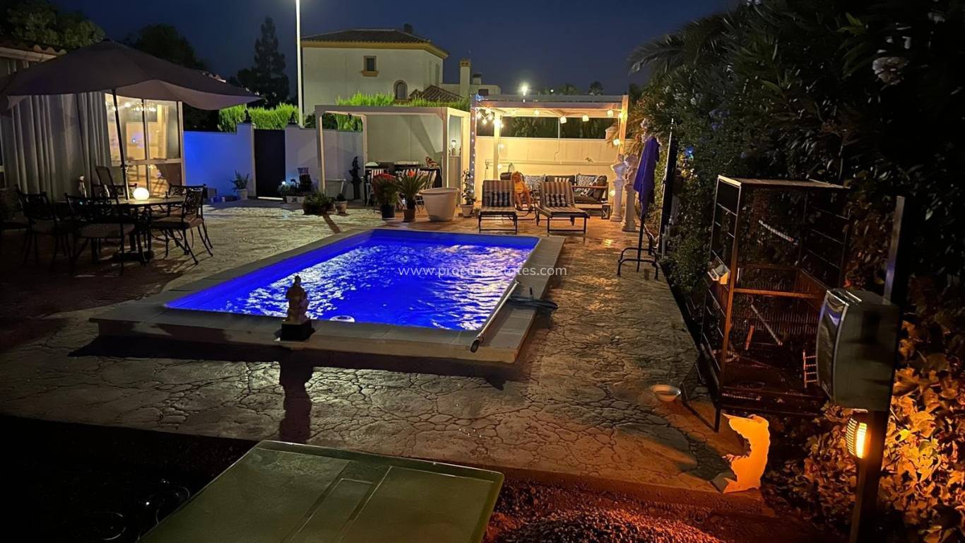 Revente - Villa - Hondon de las Nieves - Urbaniz La Montañosa