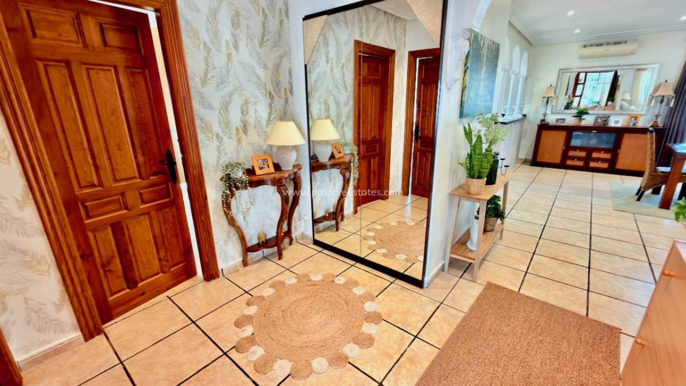 Revente - Villa - Hondon de las Nieves