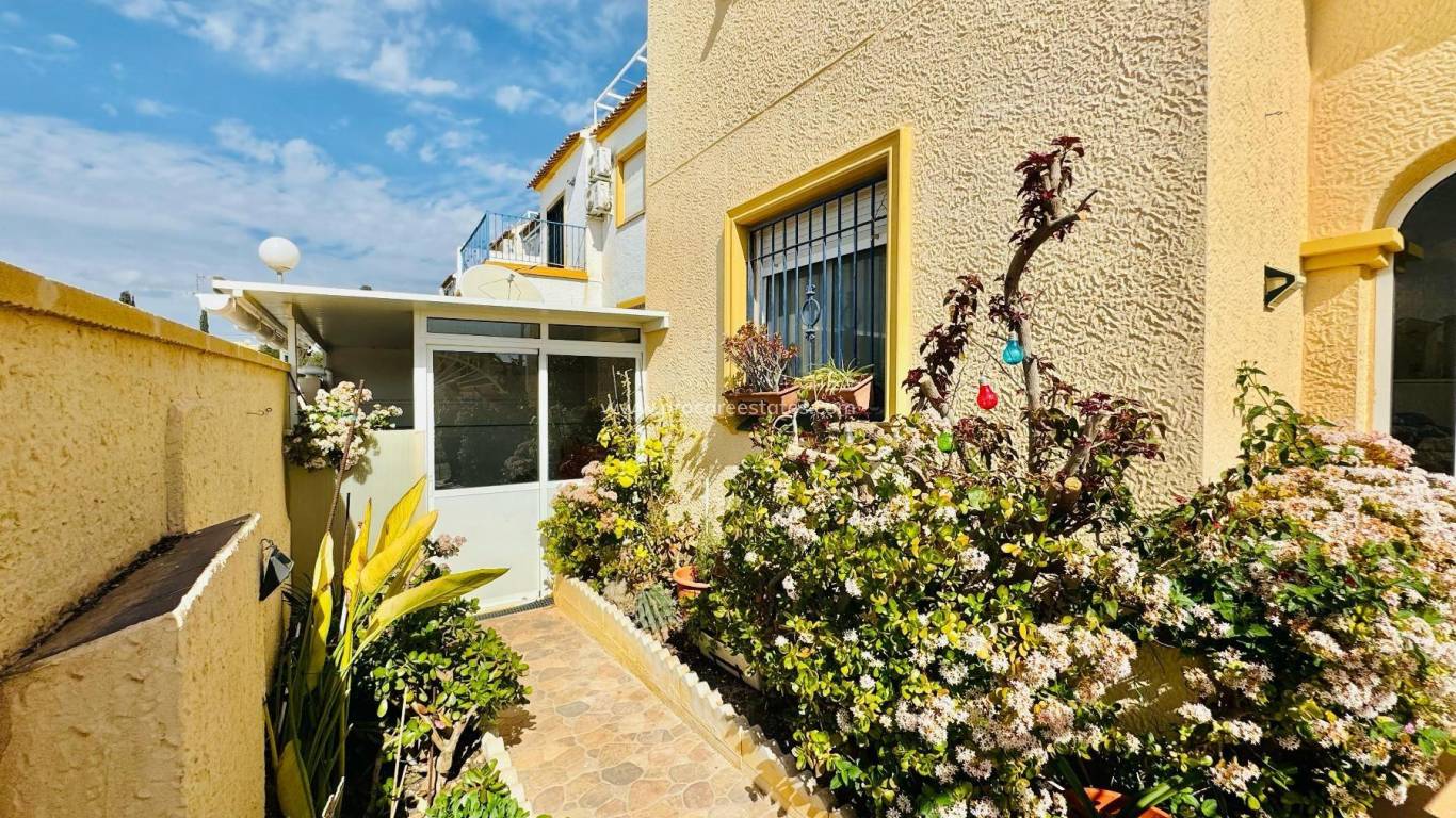 Revente - Villa - Orihuela Costa - Campoamor