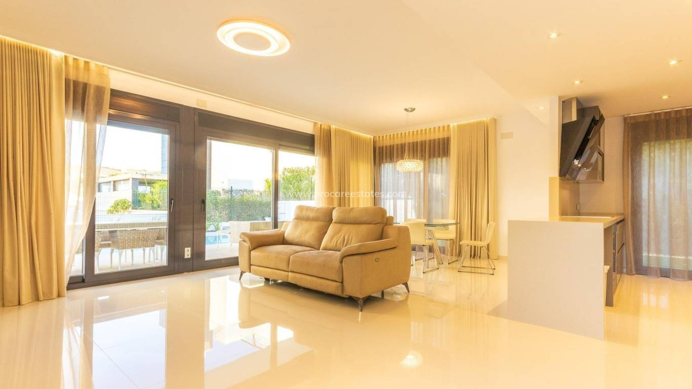 Revente - Villa - Orihuela Costa - Campoamor