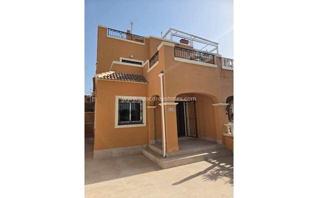 Revente - Villa - Orihuela Costa - Campoamor