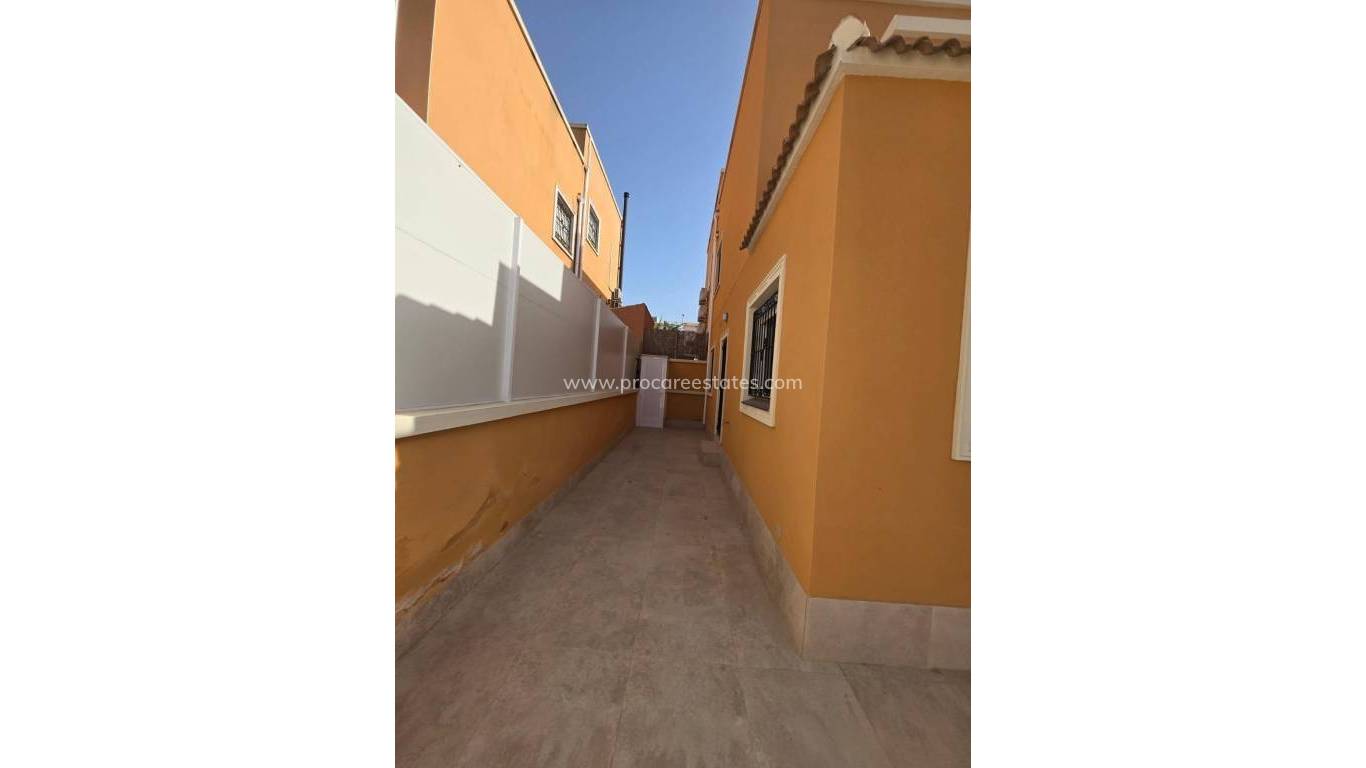 Revente - Villa - Orihuela Costa - Campoamor
