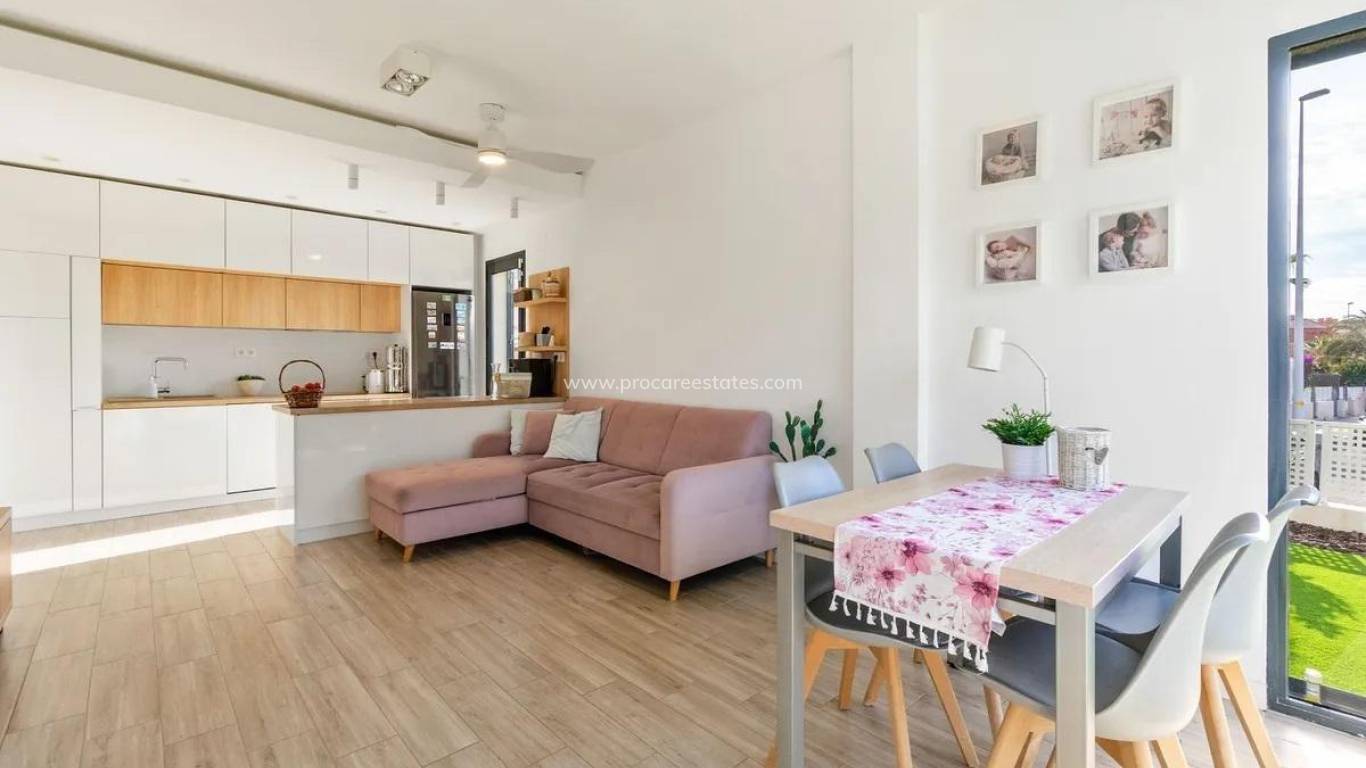 Revente - Villa - Orihuela Costa - La Zenia