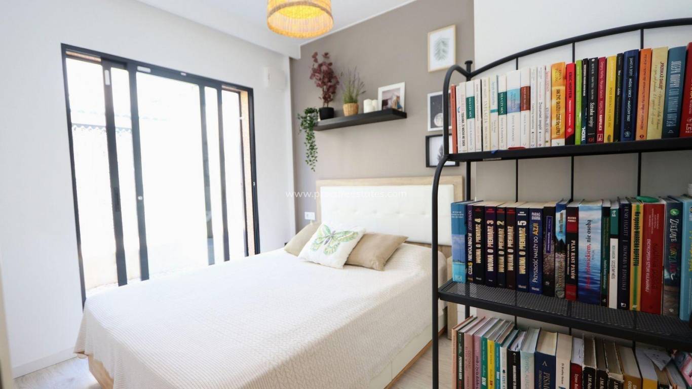 Revente - Villa - Orihuela Costa - La Zenia