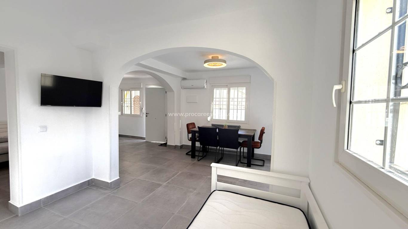 Revente - Villa - Orihuela Costa - La Zenia