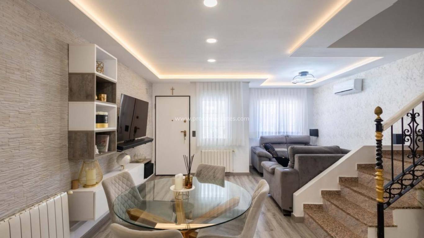 Revente - Villa - Orihuela Costa - Montezenia