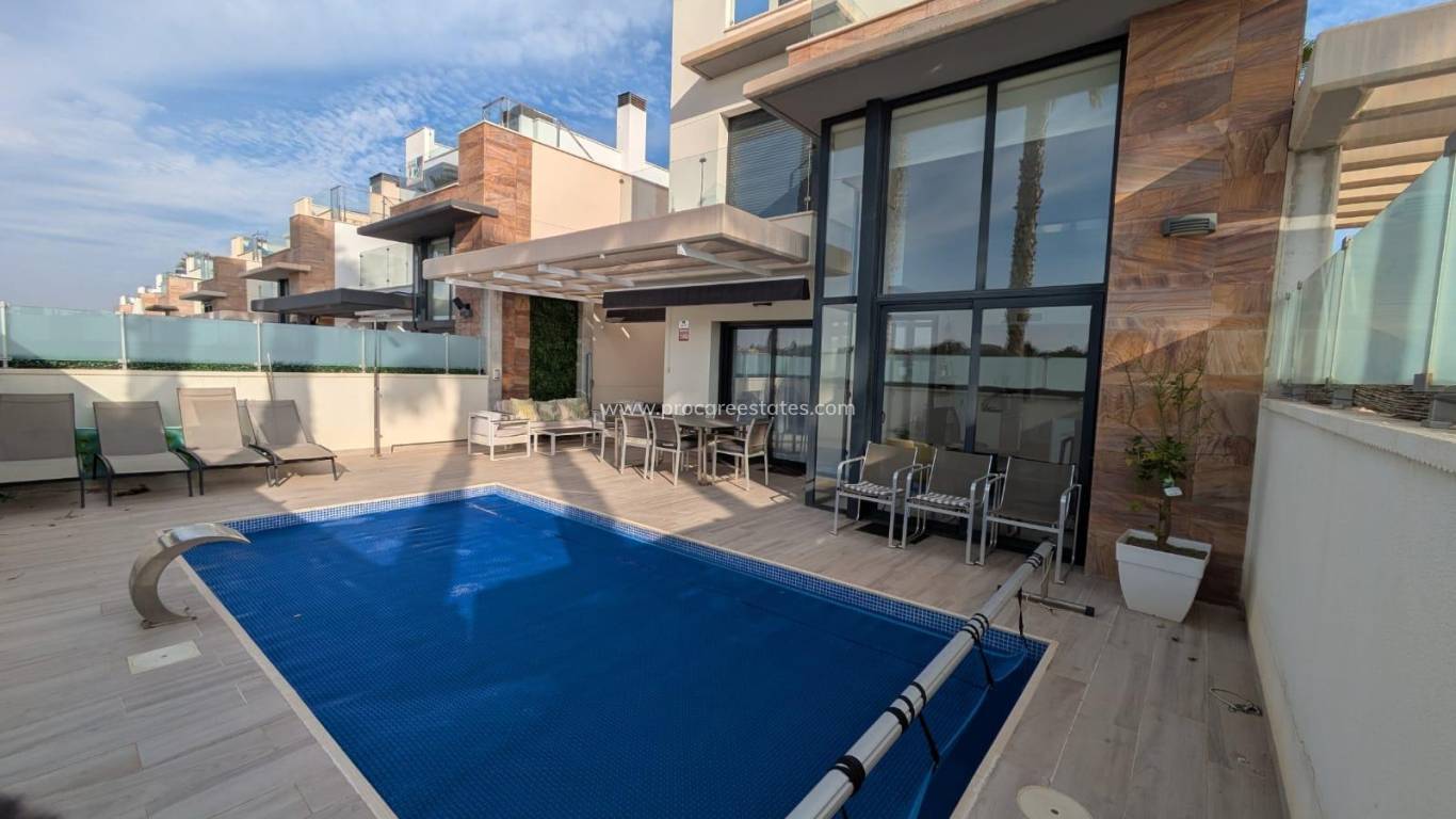 Revente - Villa - Orihuela Costa - Montezenia