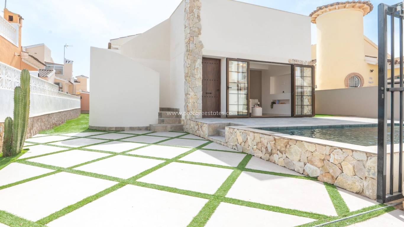 Revente - Villa - Orihuela Costa - Punta Prima