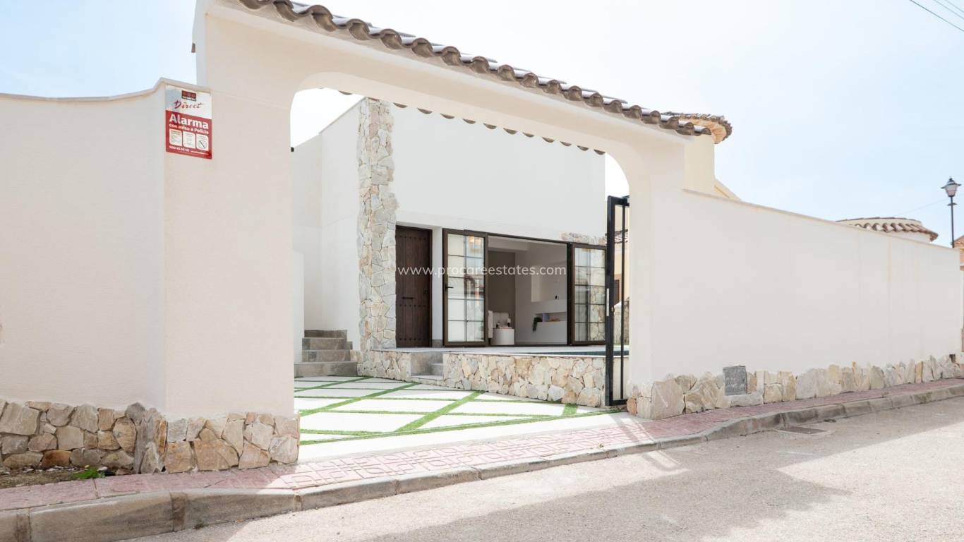 Revente - Villa - Orihuela Costa - Punta Prima