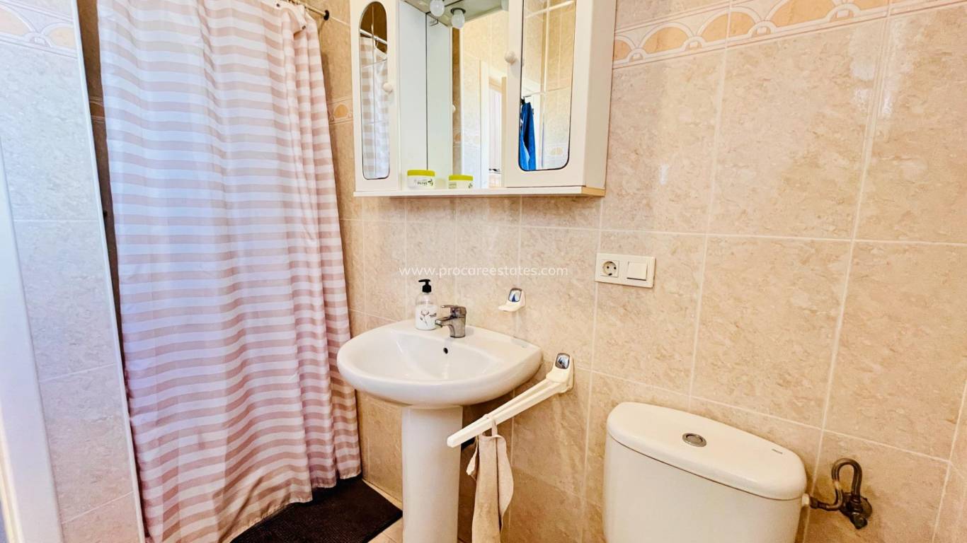 Revente - Villa - Orihuela Costa - Villamartin