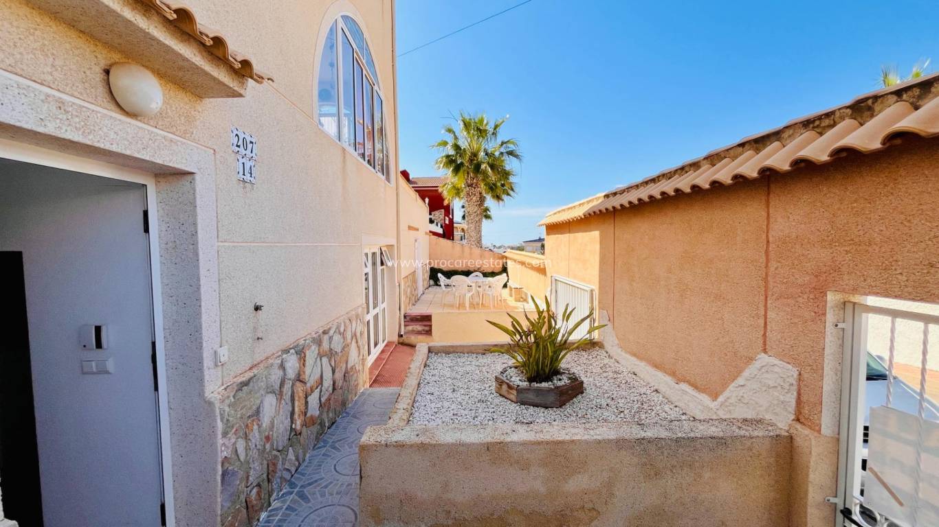 Revente - Villa - Orihuela Costa - Villamartin