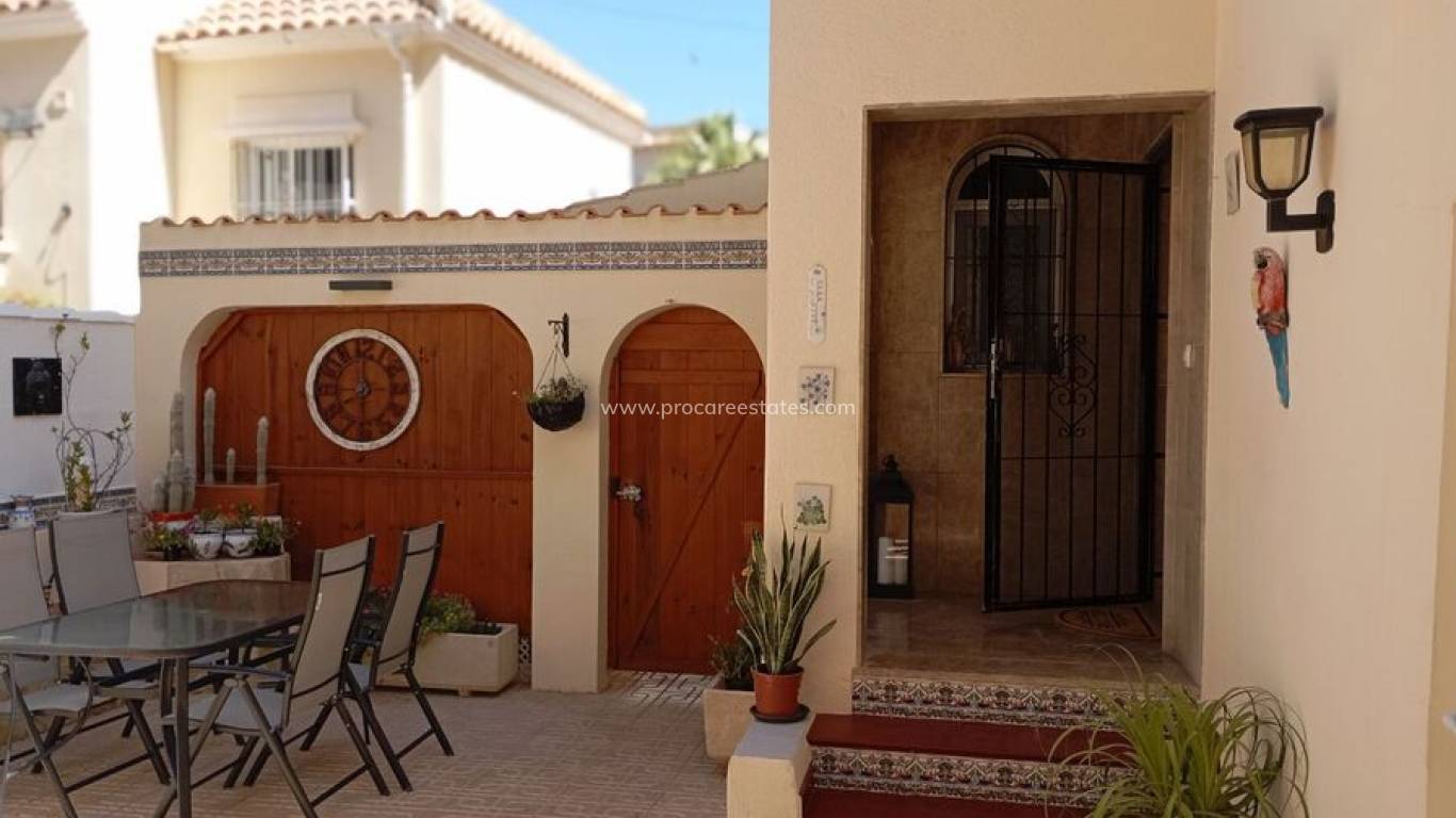 Revente - Villa - Orihuela Costa - Villamartin