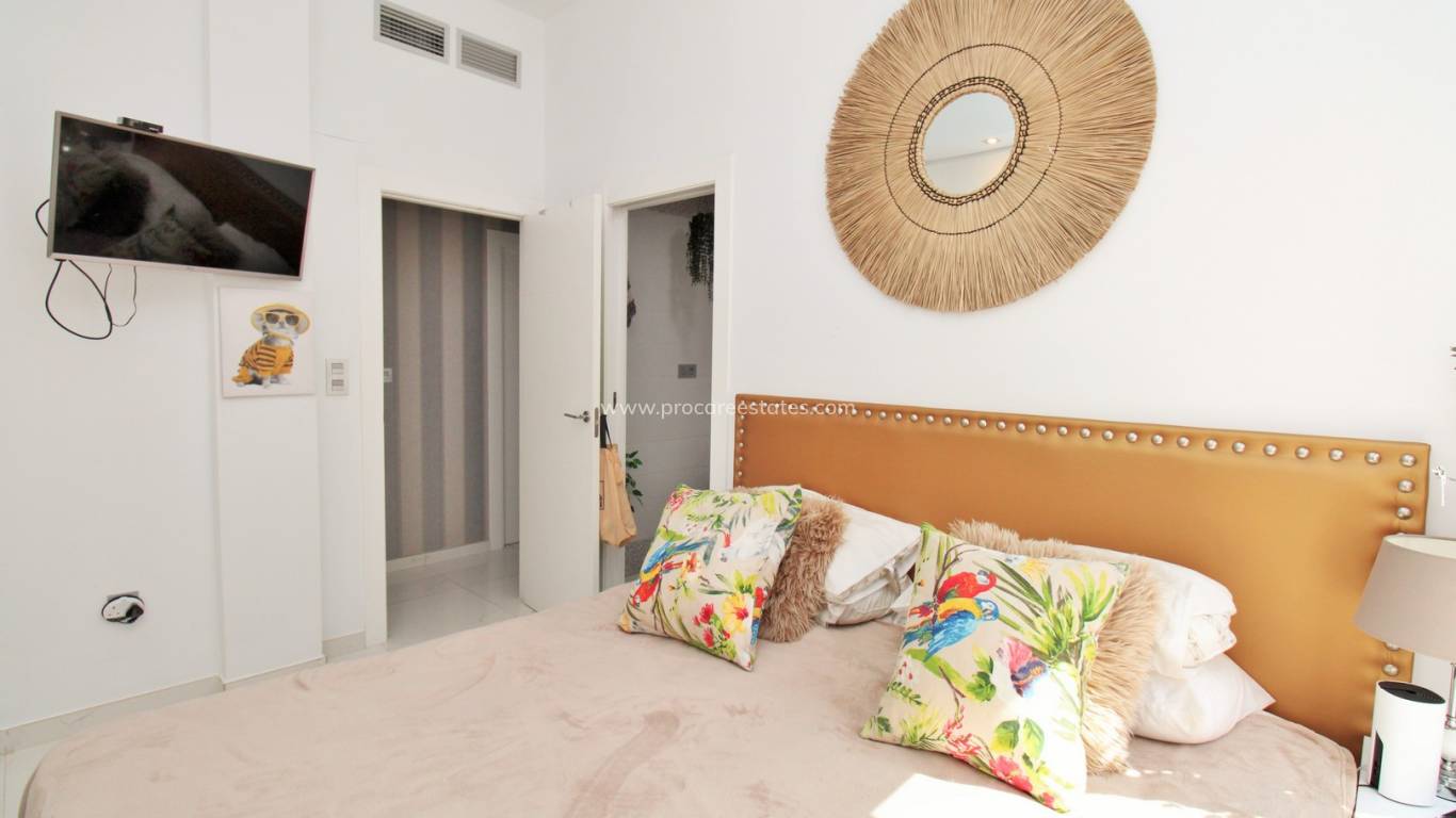 Revente - Villa - Orihuela Costa - Villamartin