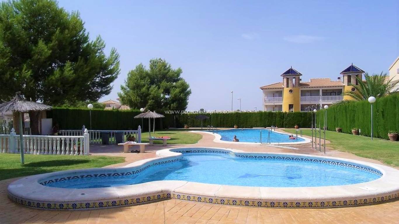 Revente - Villa - Orihuela Costa - Villamartin