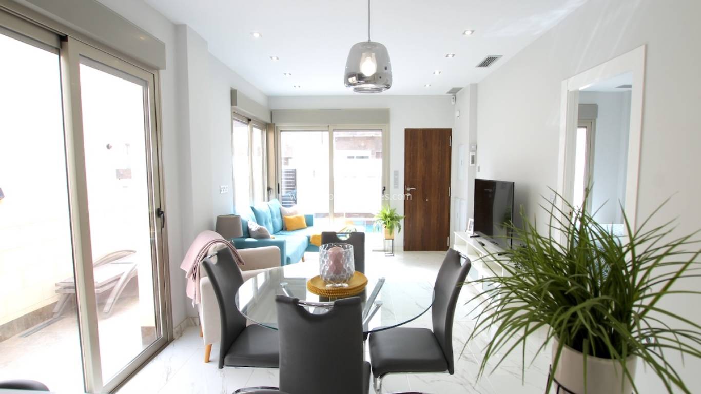 Revente - Villa - Orihuela Costa - Villamartin