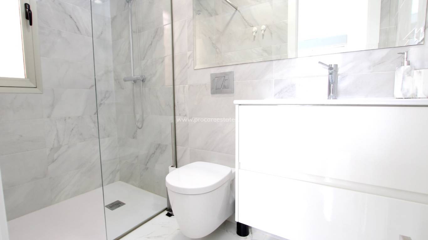 Revente - Villa - Orihuela Costa - Villamartin