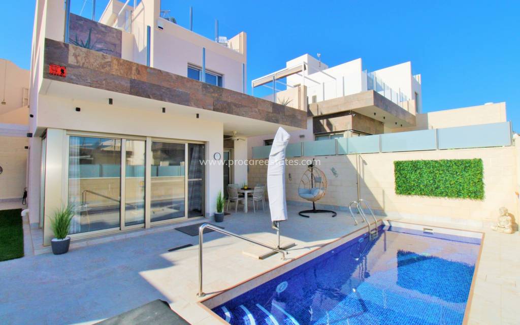 Revente - Villa - Orihuela Costa - Villamartin