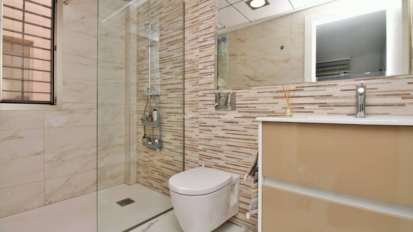 Revente - Villa - Orihuela Costa - Villamartin