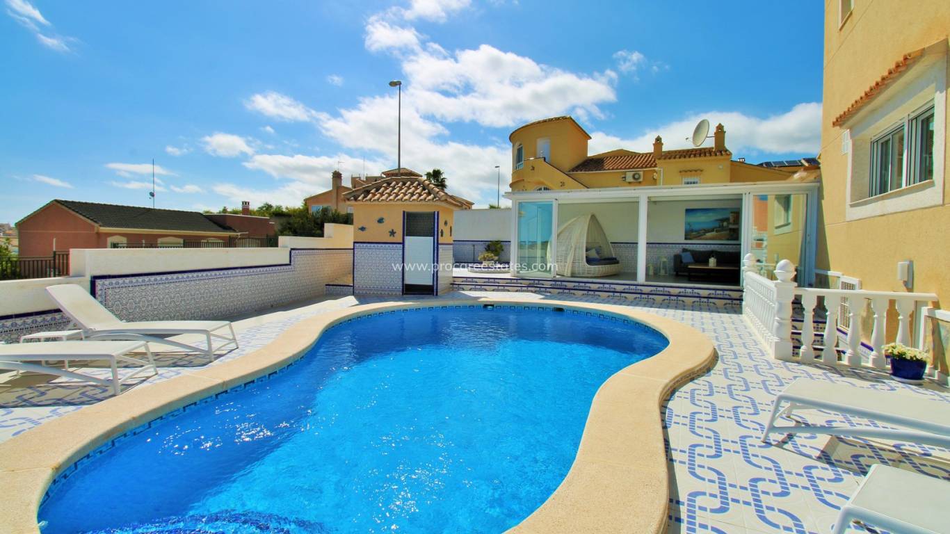 Revente - Villa - Orihuela Costa - Villamartin