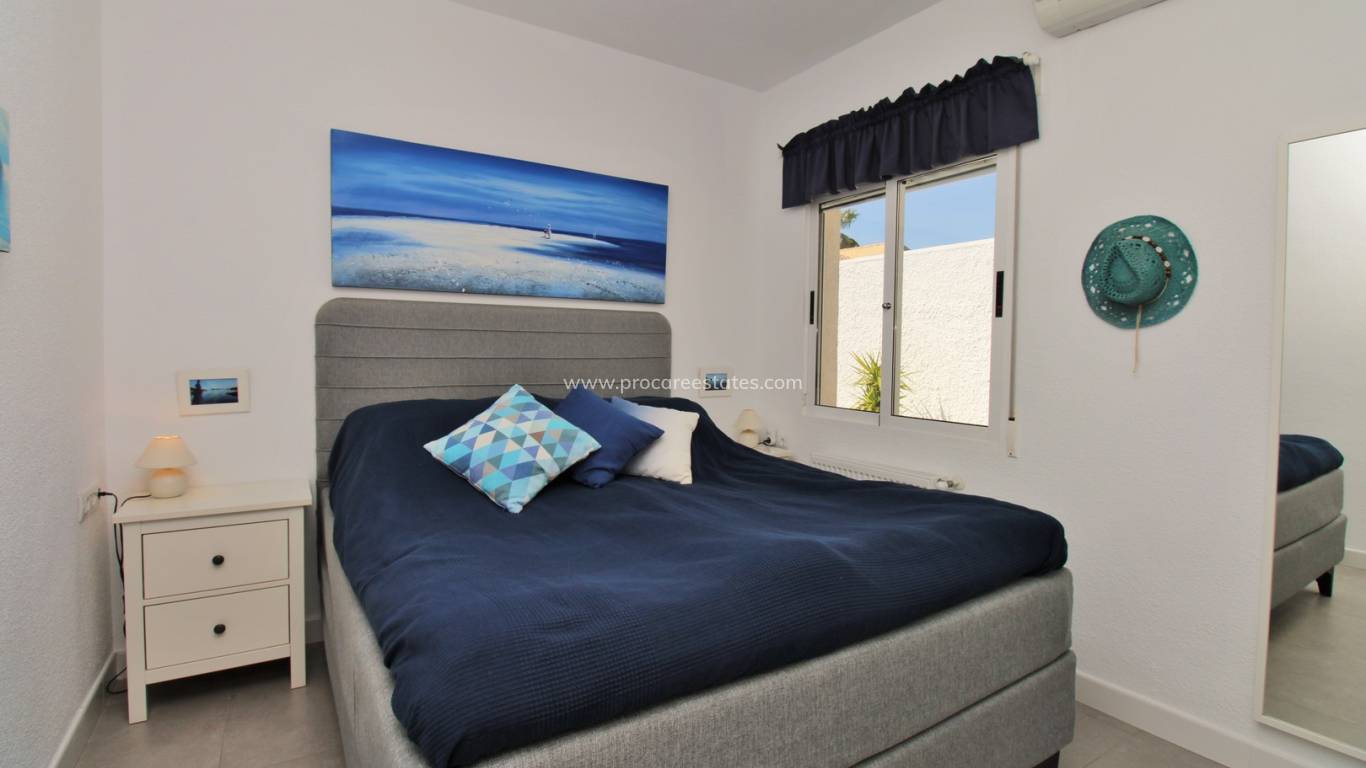 Revente - Villa - Orihuela Costa - Villamartin