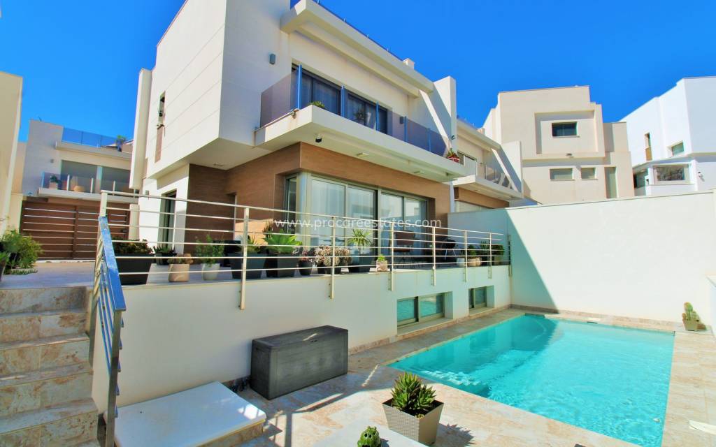 Revente - Villa - Orihuela Costa - Villamartin