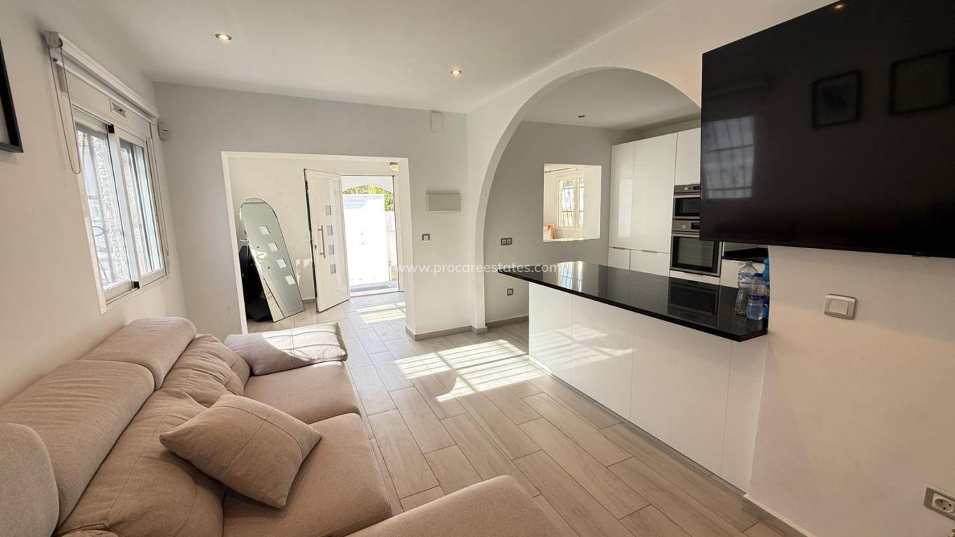 Revente - Villa - Orihuela Costa - Villamartin