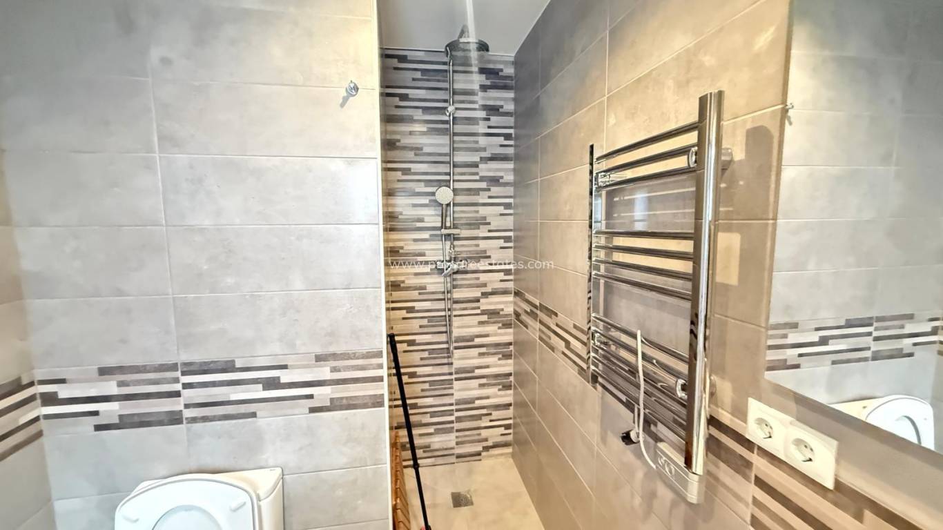 Revente - Villa - Orihuela Costa - Villamartin
