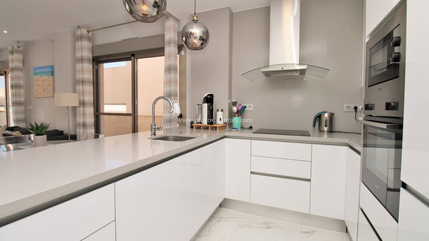Revente - Villa - Orihuela Costa - Villamartin
