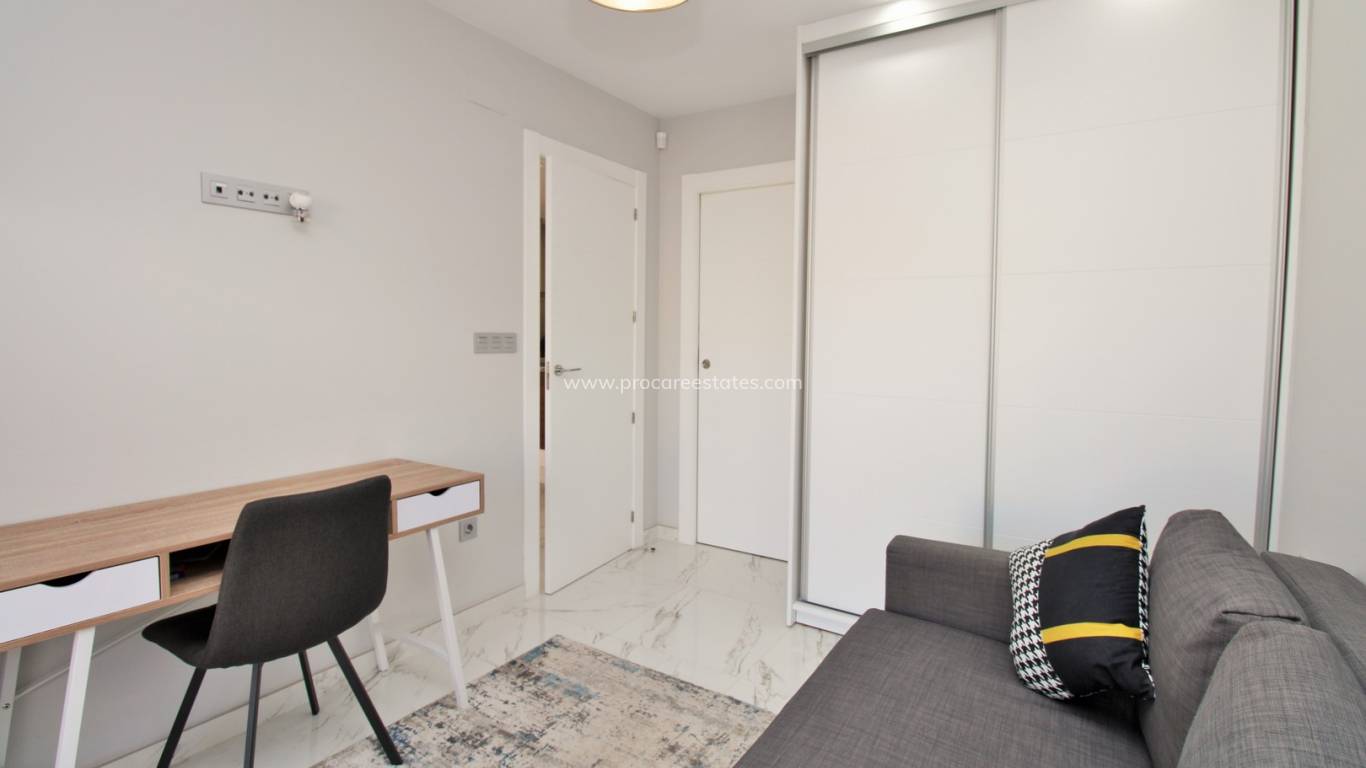 Revente - Villa - Orihuela Costa - Villamartin