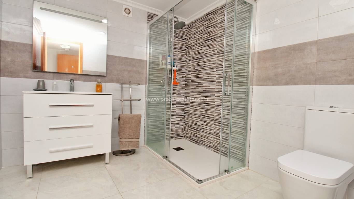 Revente - Villa - Orihuela Costa - Villamartin