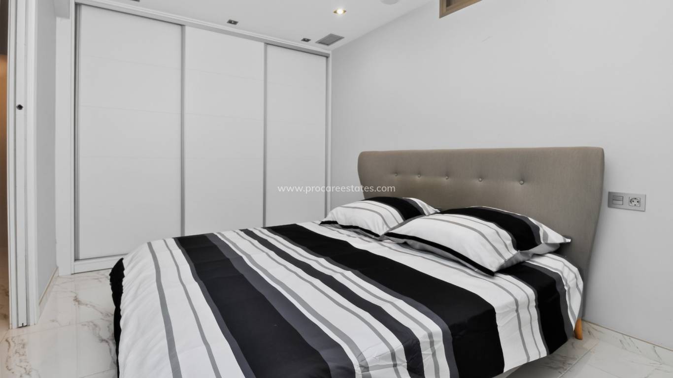 Revente - Villa - Orihuela Costa - Villamartin