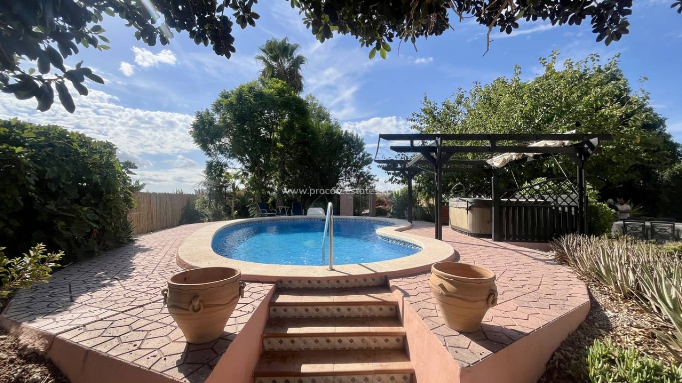 Revente - Villa - Orihuela