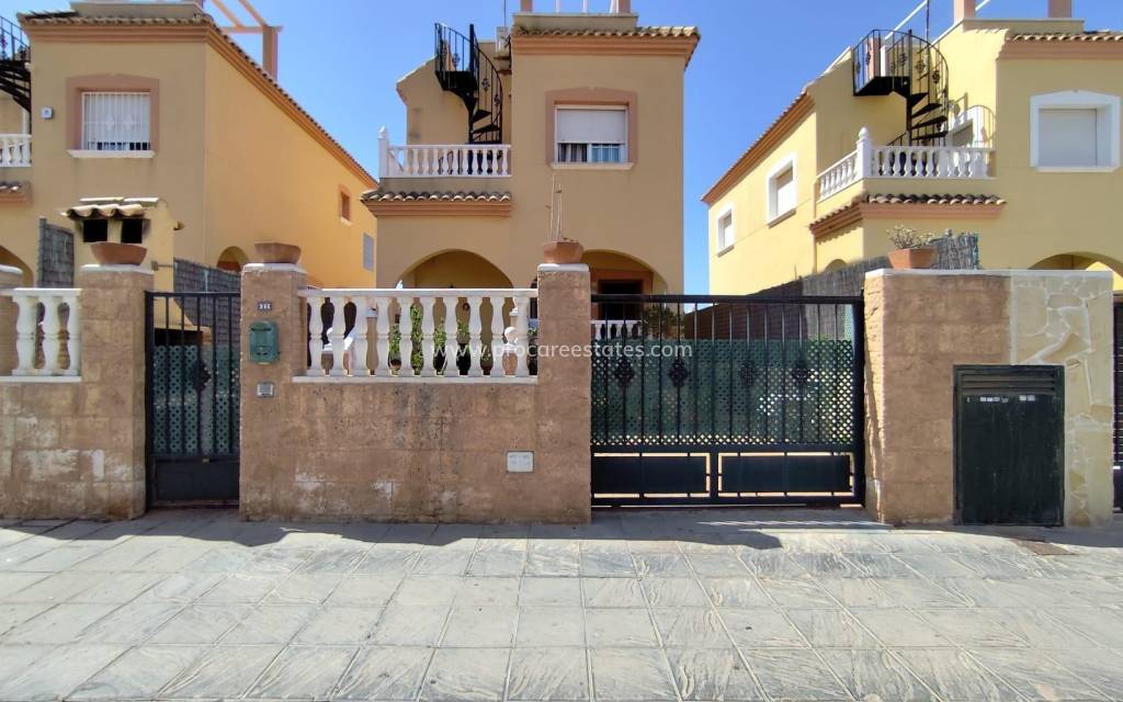 Revente - Villa - Torrevieja - Aguas Nuevas