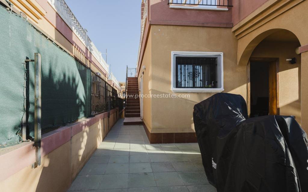 Revente - Villa - Torrevieja - Aguas Nuevas