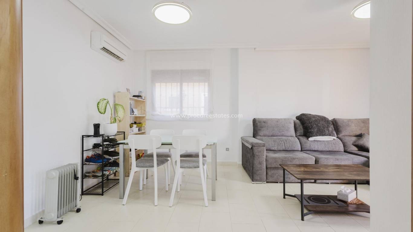 Revente - Villa - Torrevieja - Aguas Nuevas