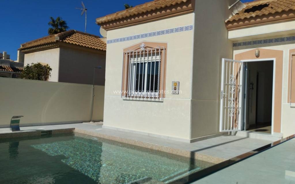 Revente - Villa - Torrevieja - Cabo Cervera