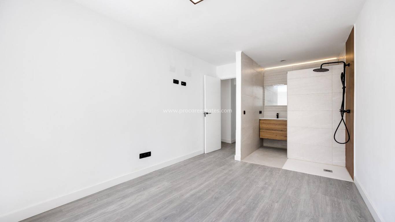 Revente - Villa - Torrevieja - El Chaparral