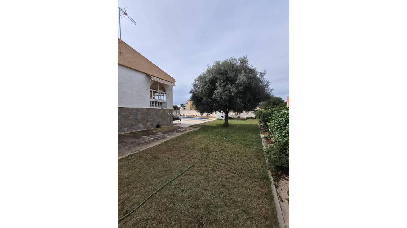 Revente - Villa - Torrevieja - El Chaparral