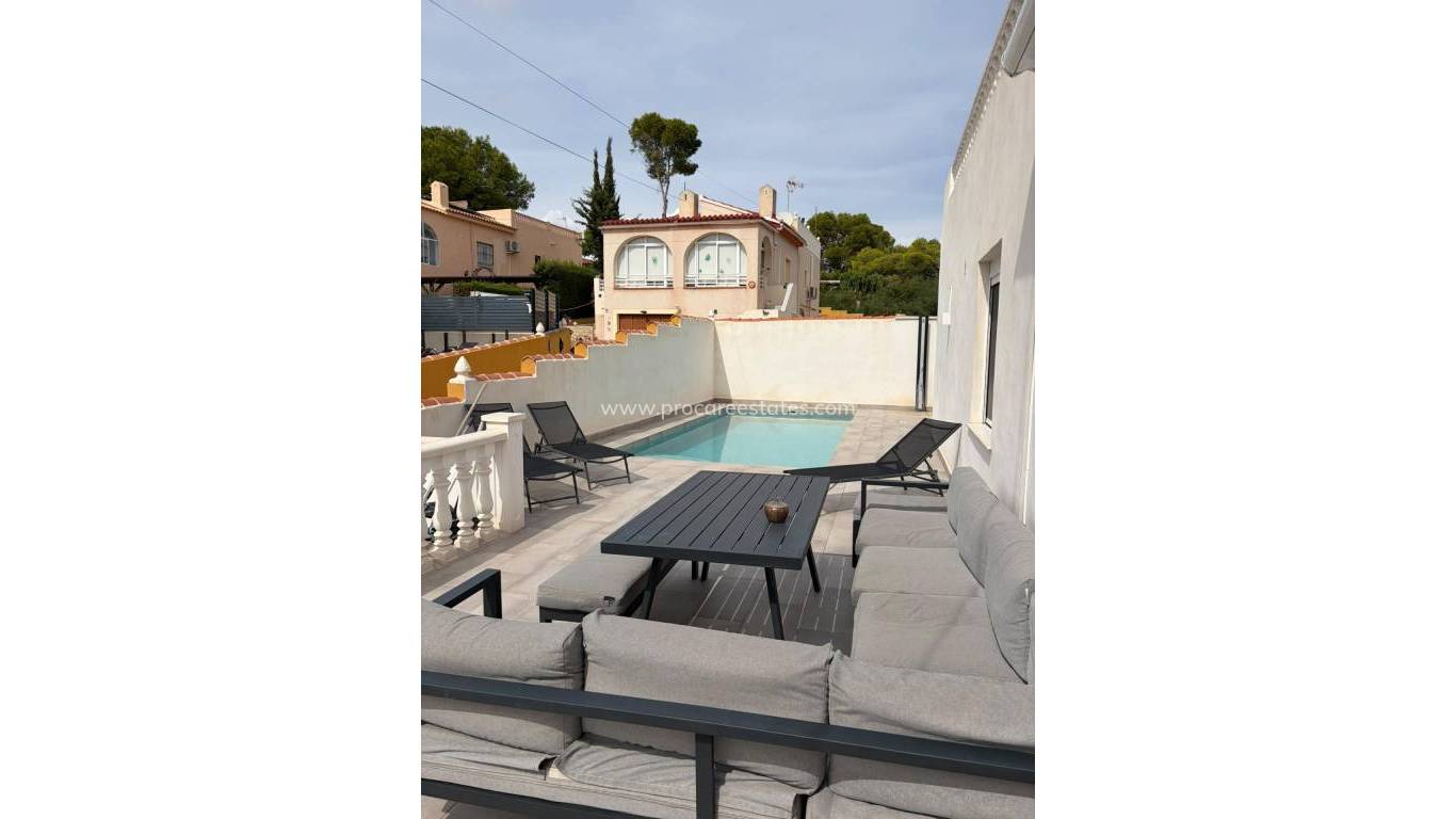 Revente - Villa - Torrevieja - Los Balcones - Los Altos del Edén