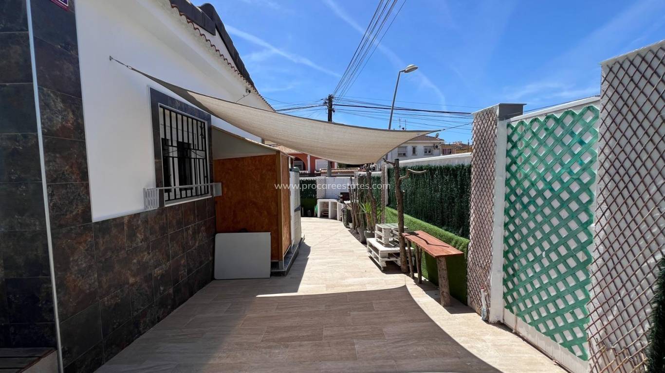 Revente - Villa - Torrevieja - Los Balcones