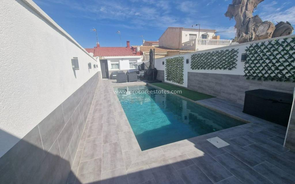 Revente - Villa - Torrevieja - Paseo maritimo