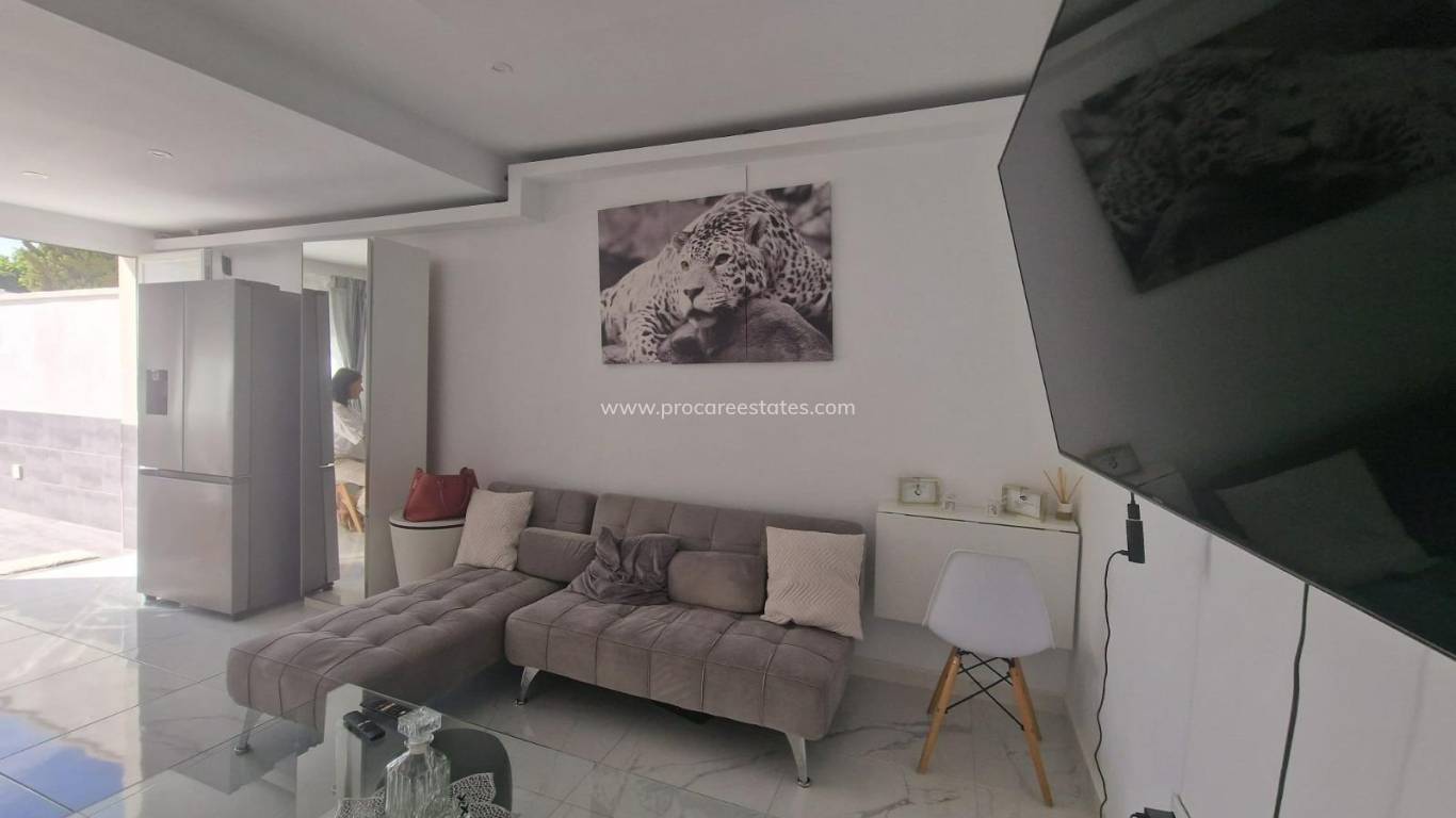 Revente - Villa - Torrevieja - Paseo maritimo