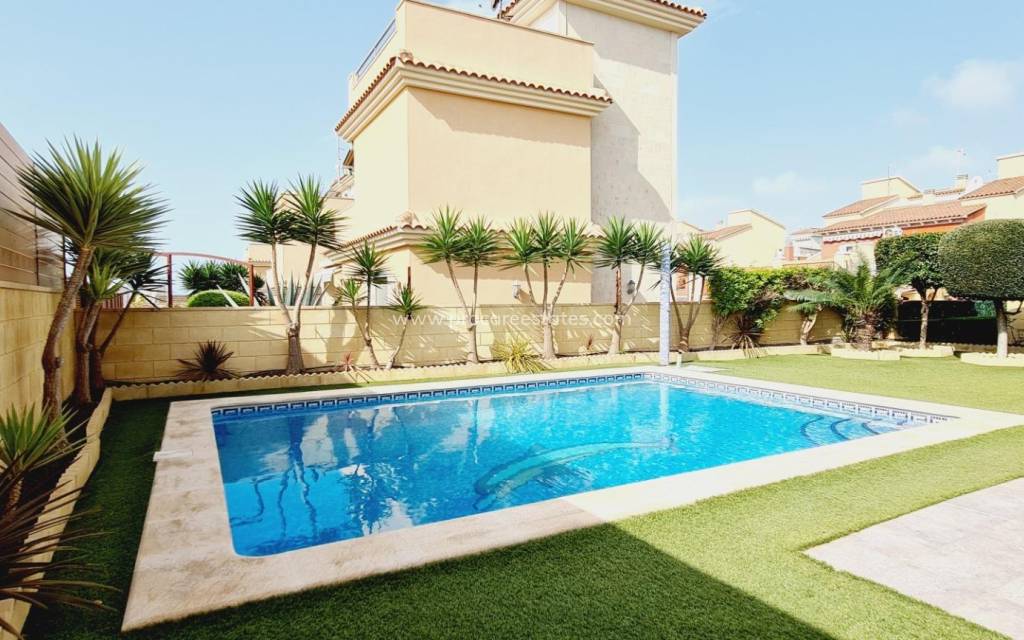 Revente - Villa - Torrevieja - Torrejón