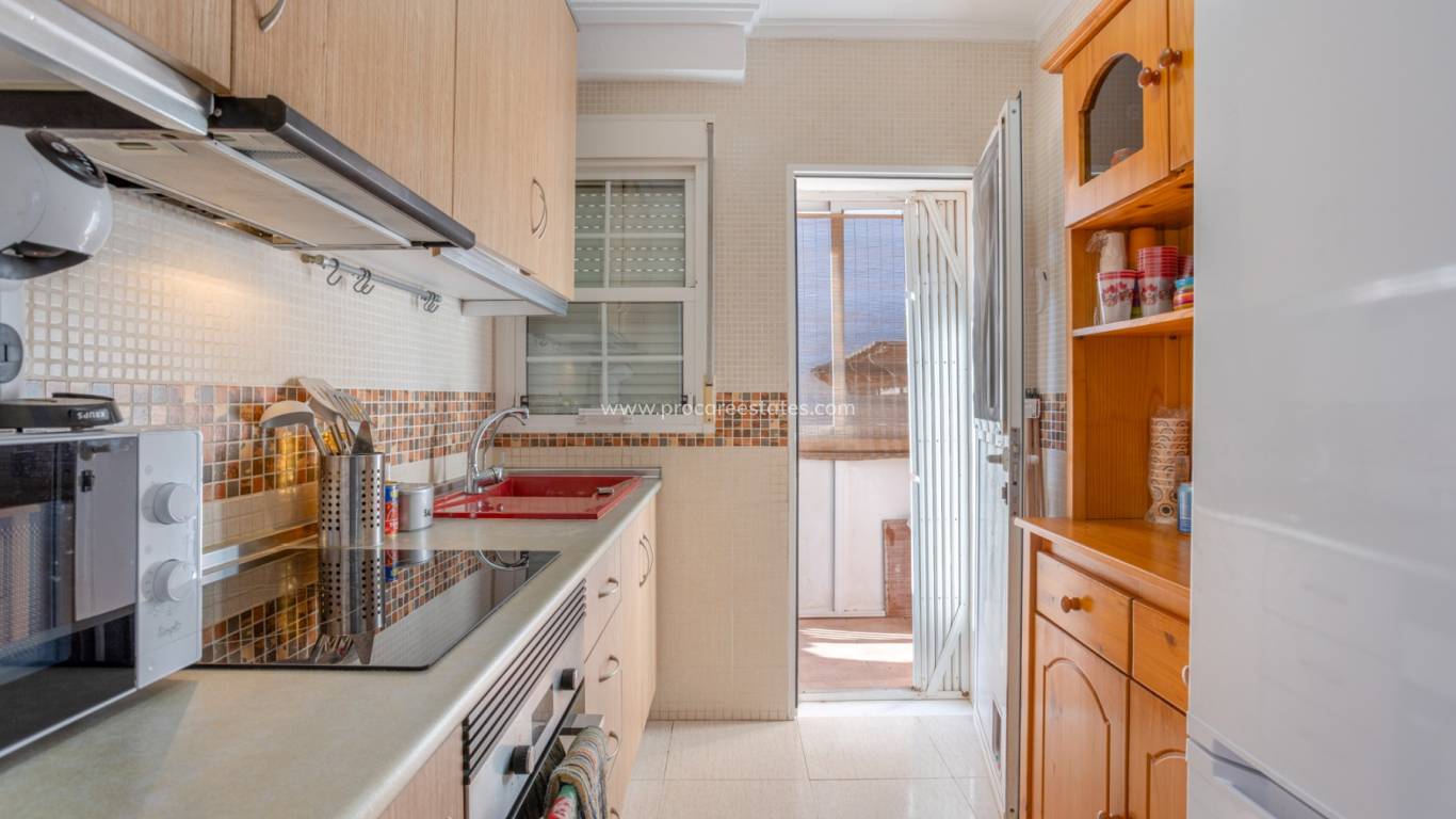 Revente - Villa - Torrevieja - Urbanización San Luis