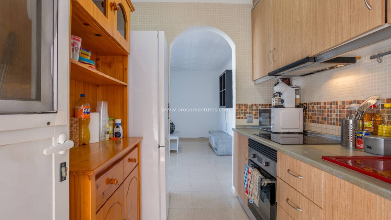 Revente - Villa - Torrevieja - Urbanización San Luis